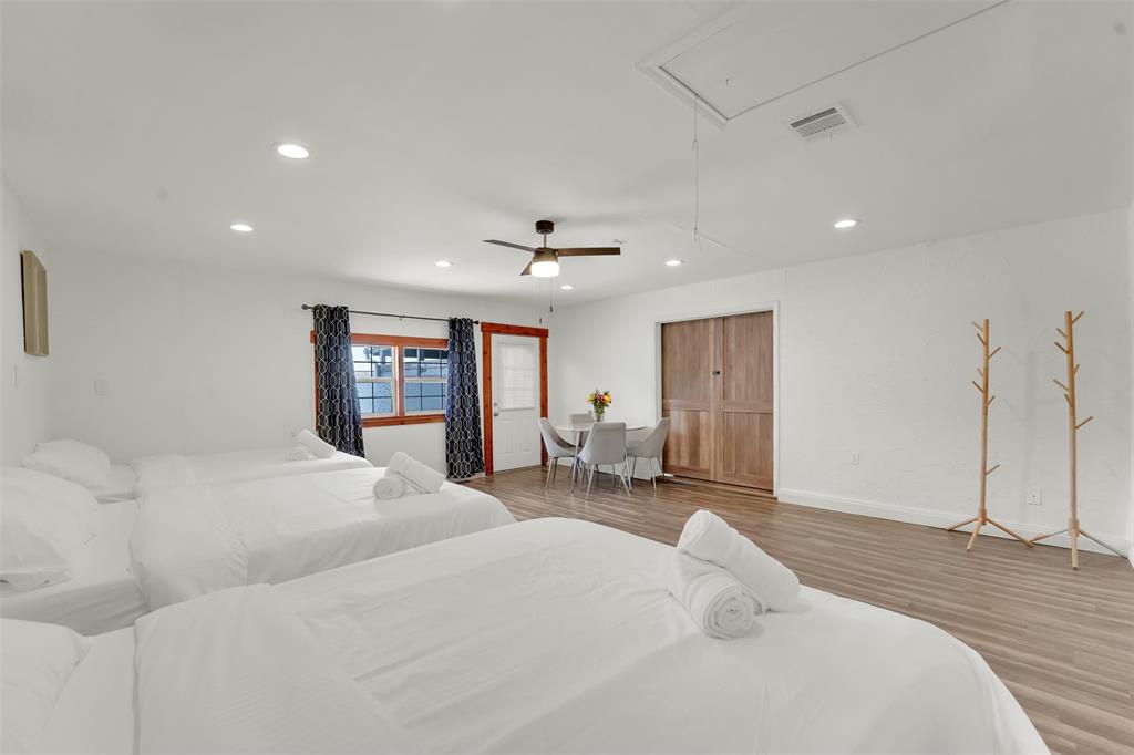 3301 Excalibur Circle Property Photo 20