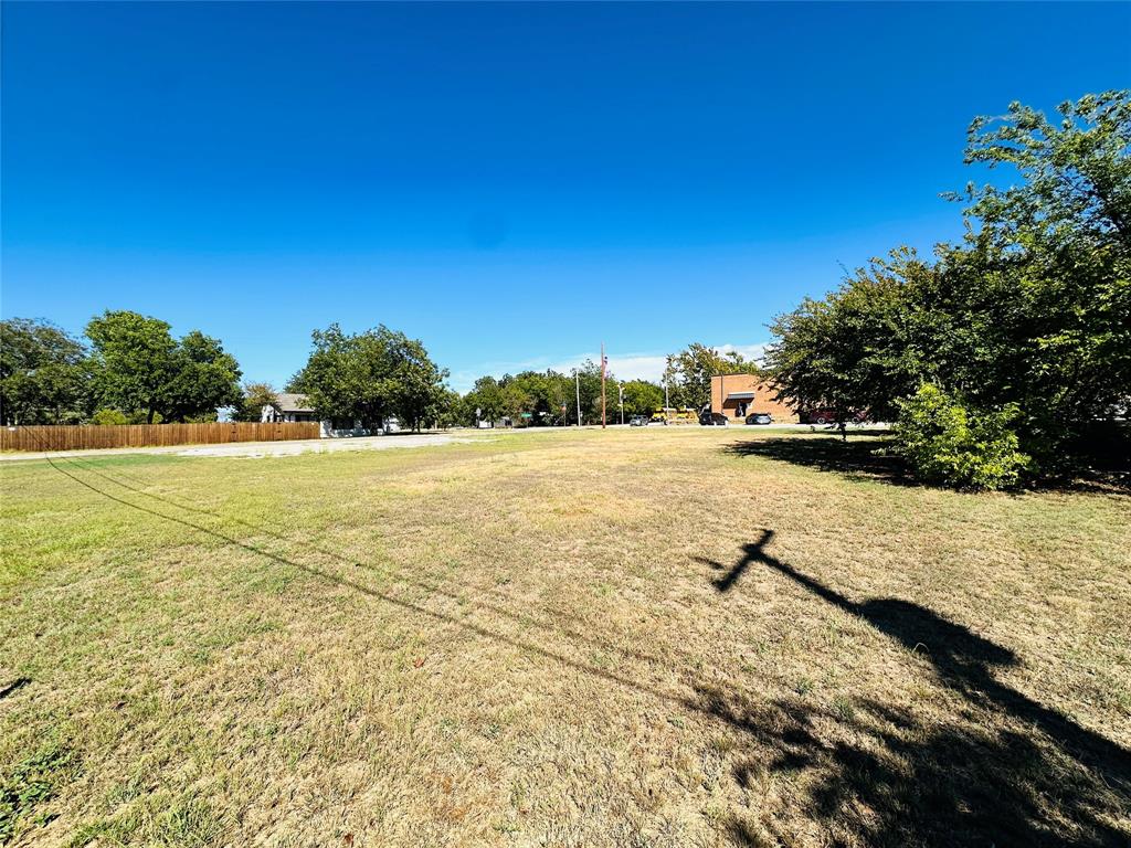 825 N Main Street Property Photo 7