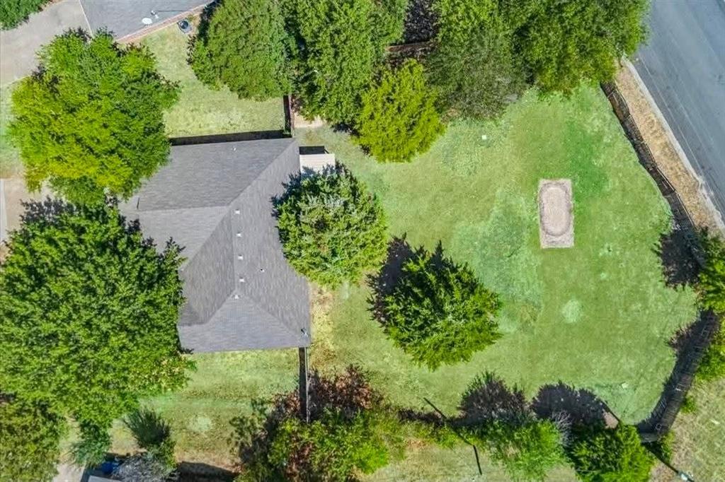 706 Rolling Hills Drive Property Photo 15