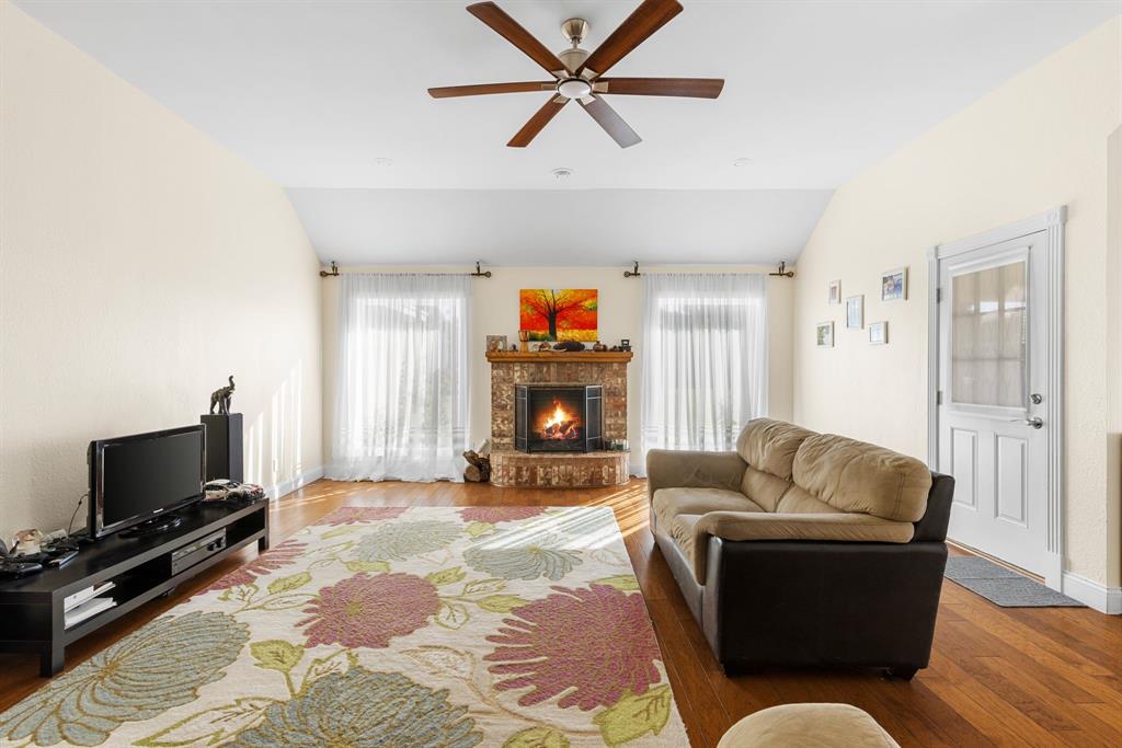 2609 Castle Road Property Photo 7