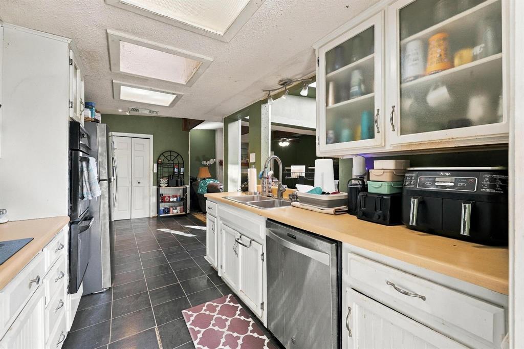 5501 Camino Dos Lagos Drive Property Photo 7