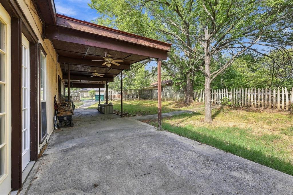 5501 Camino Dos Lagos Drive Property Photo 25