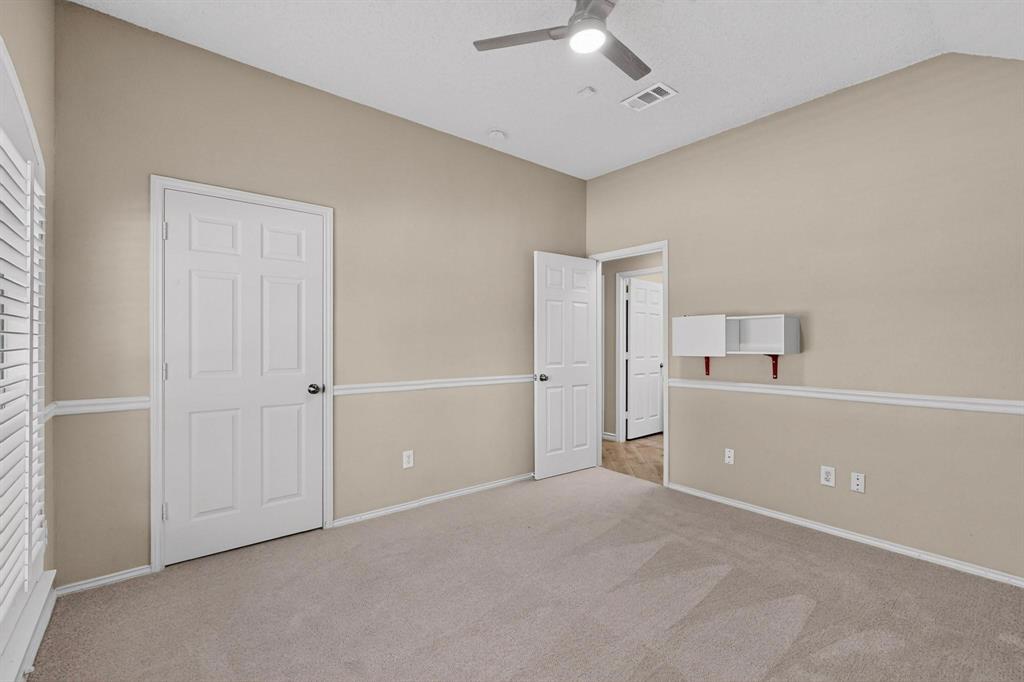 10201 Max Lane Property Photo 31