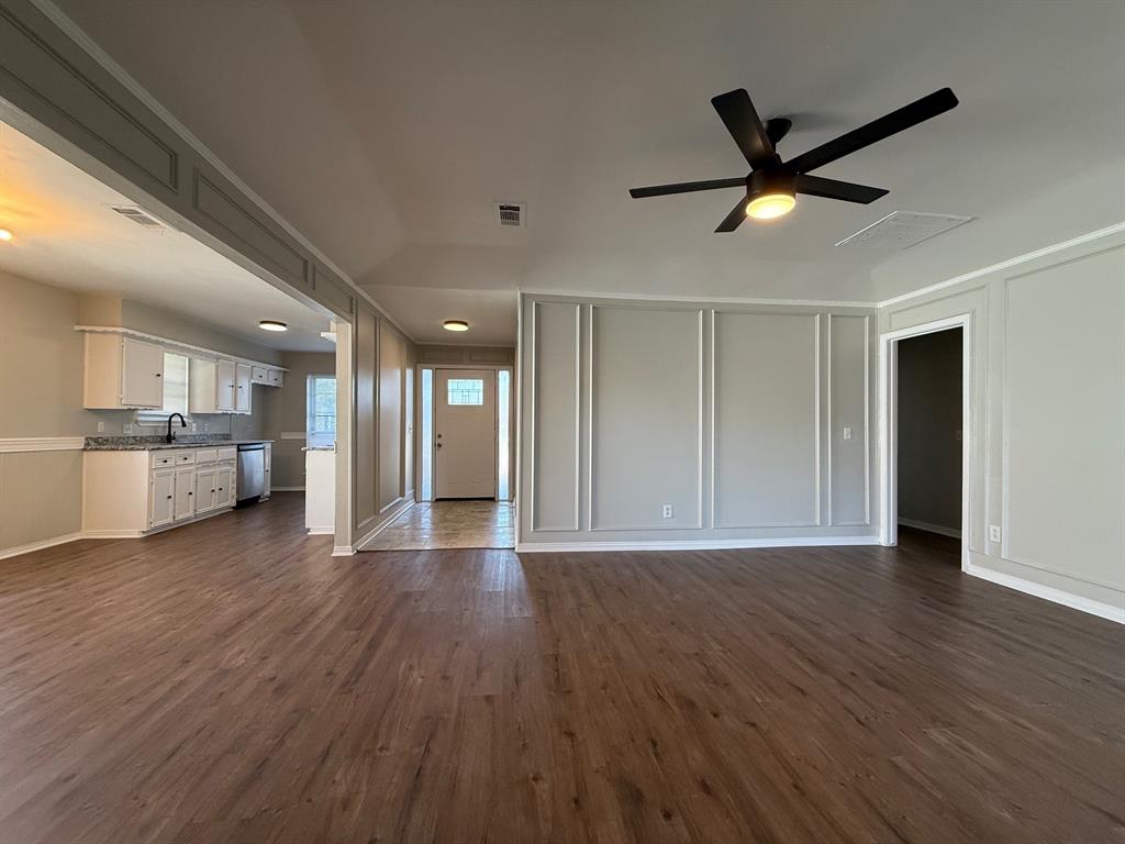7202 Timberline Drive Property Photo 7