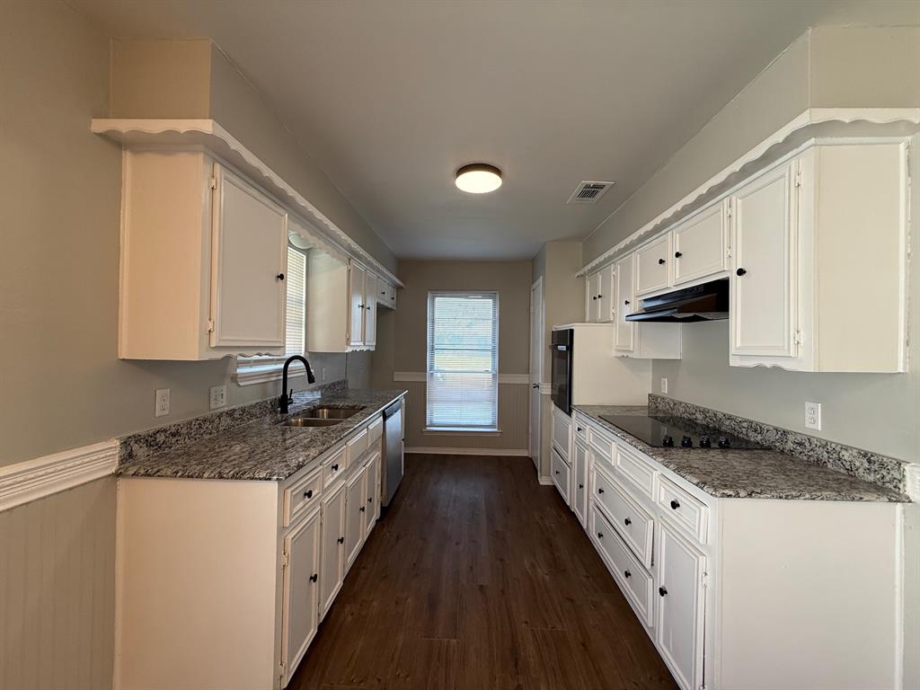 7202 Timberline Drive Property Photo 12