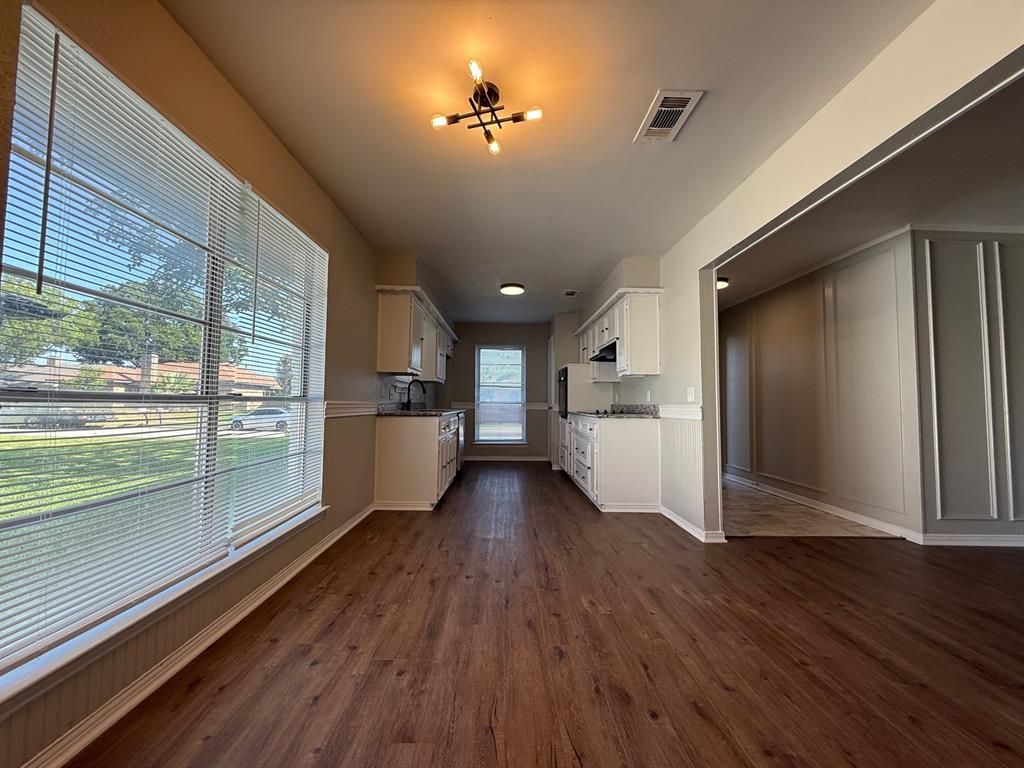 7202 Timberline Drive Property Photo 14