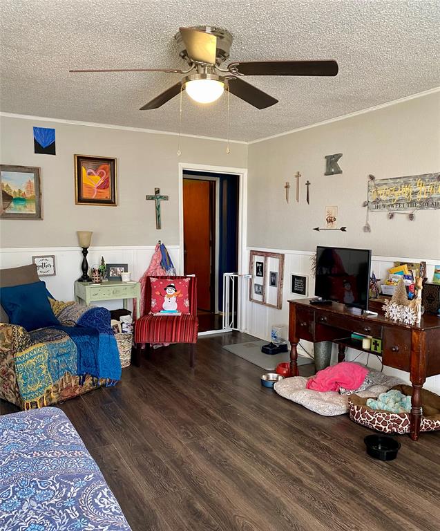 1115 S 6th Street Property Photo 4