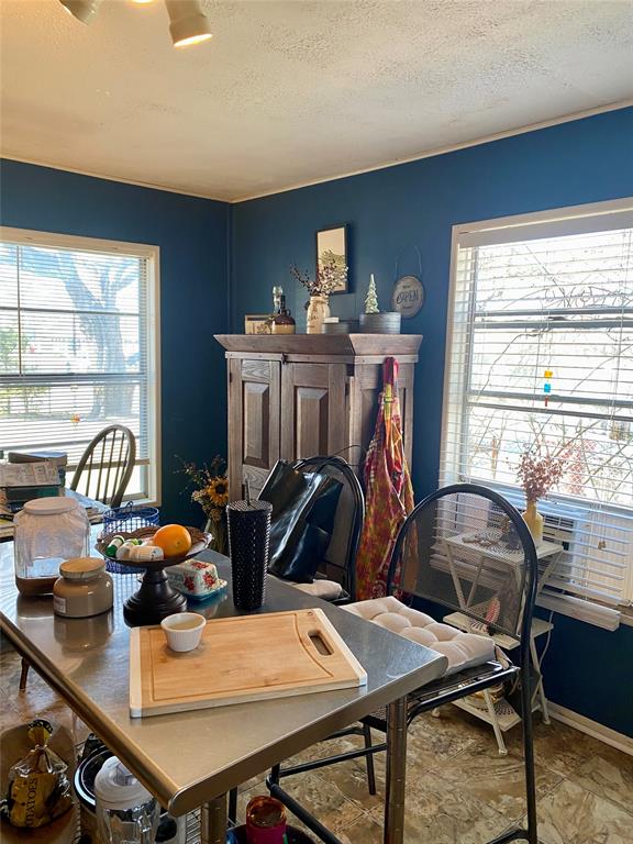 1115 S 6th Street Property Photo 6