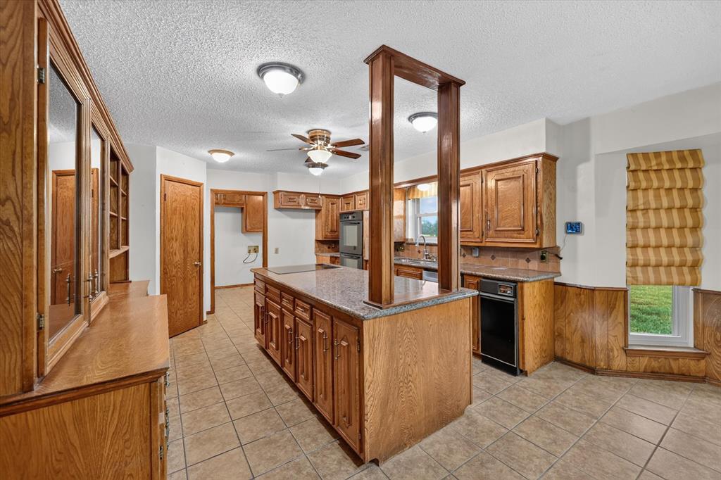 12099 County Rd 1028 Property Photo 22