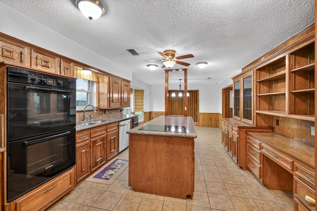 12099 County Rd 1028 Property Photo 23