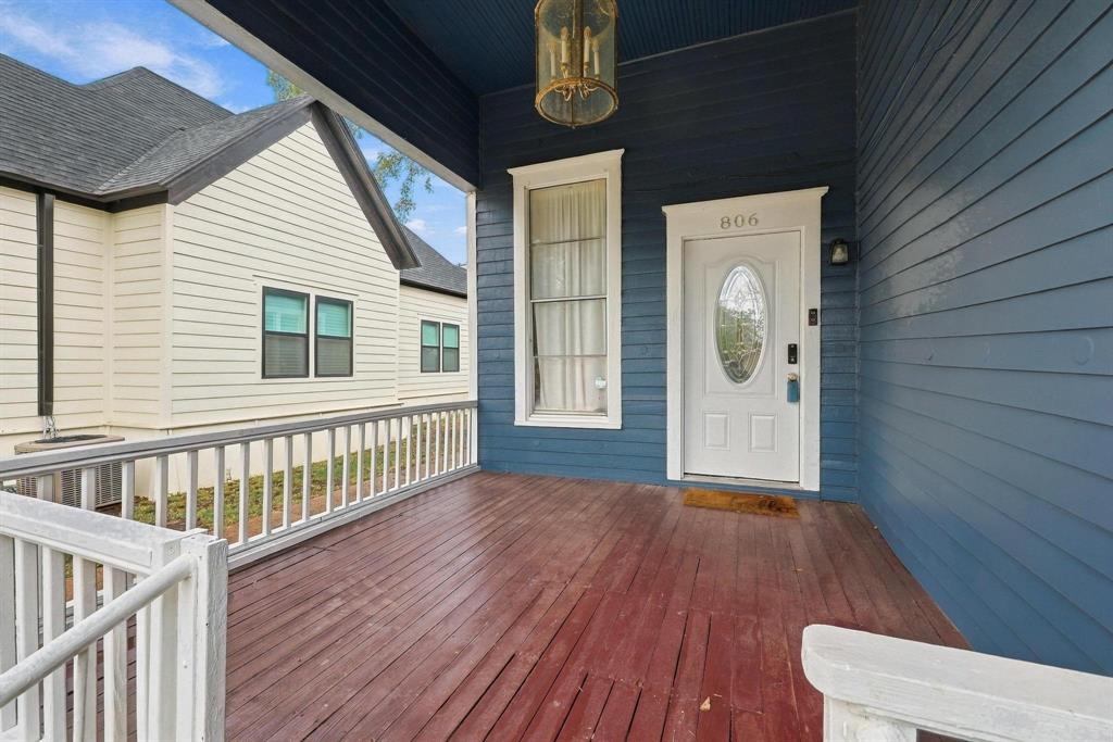 806 W Gandy Street Property Photo 4