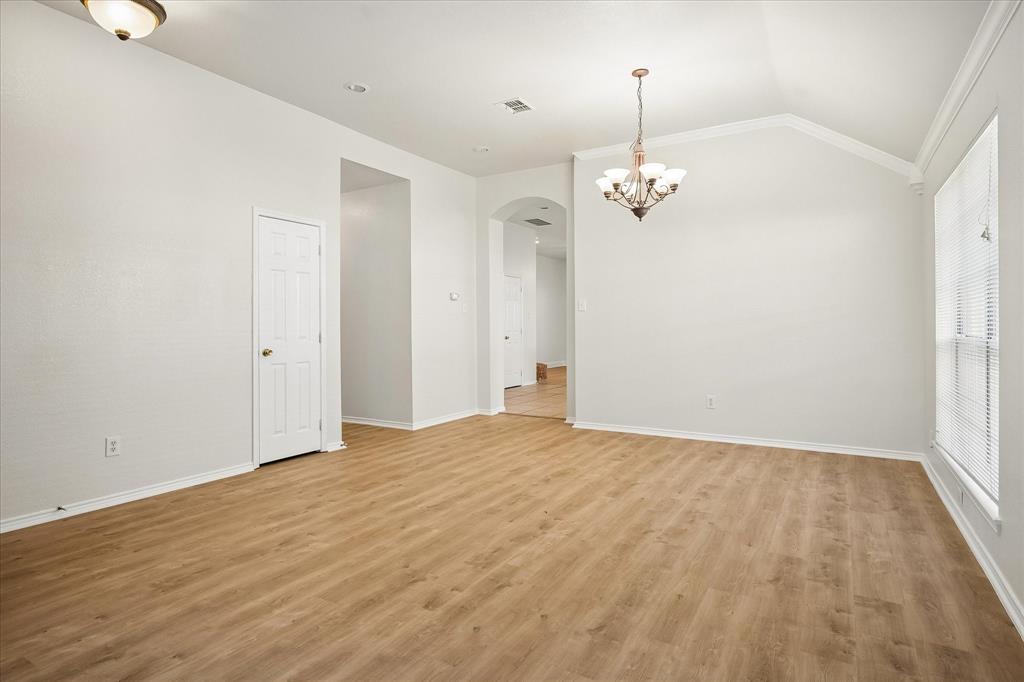 10610 Stone Falls Lane Property Photo 3