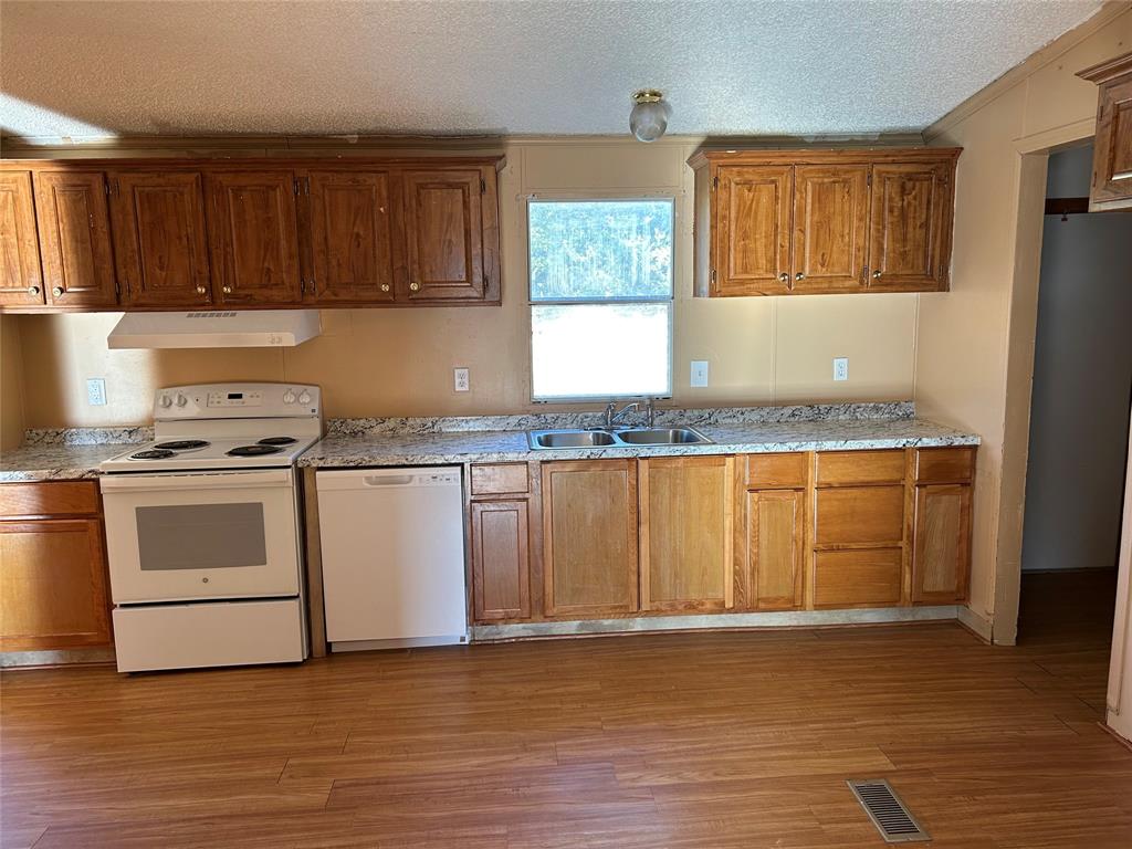 118 Hilltop Meadows Drive Property Photo 10