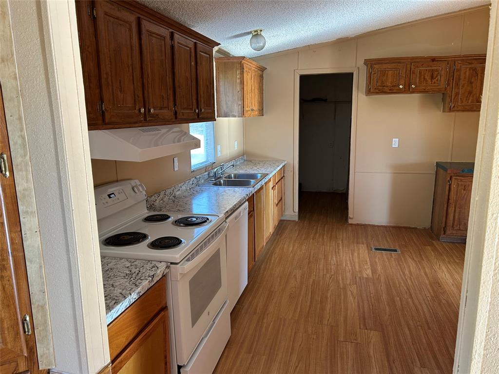 118 Hilltop Meadows Drive Property Photo 12