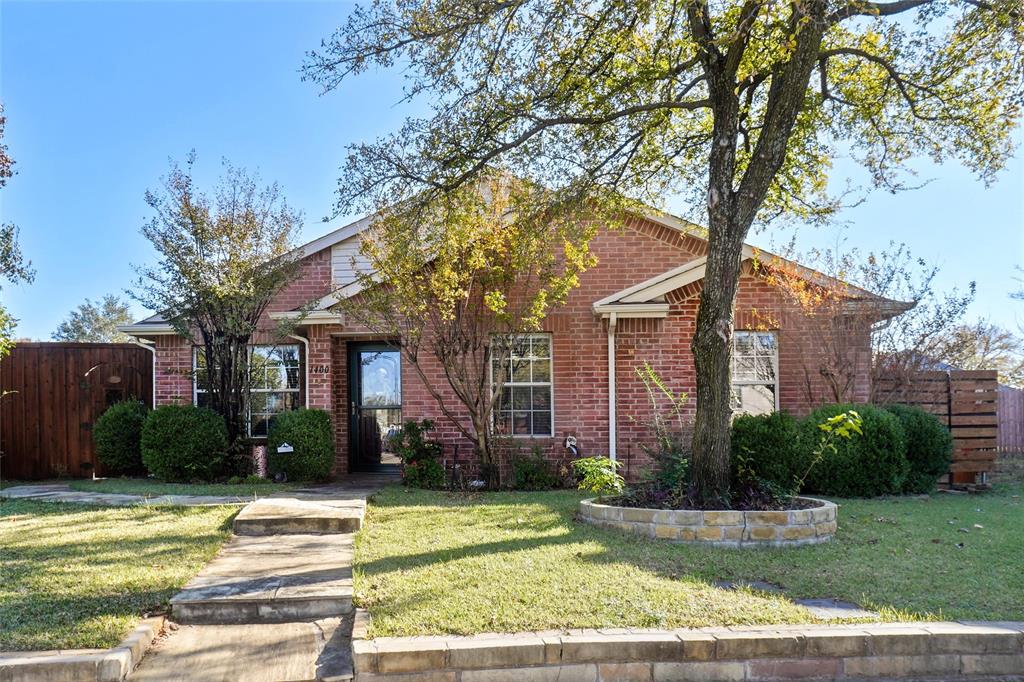 1400 Di Orio Drive Property Photo 1