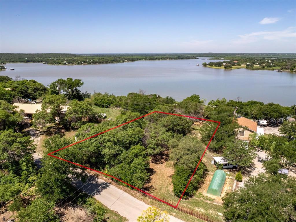 6912 Ireland Drive Property Photo 1