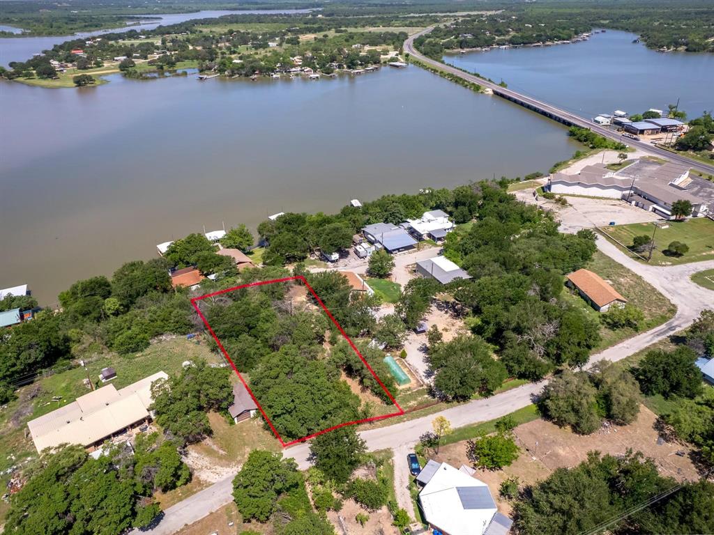 6912 Ireland Drive Property Photo 3