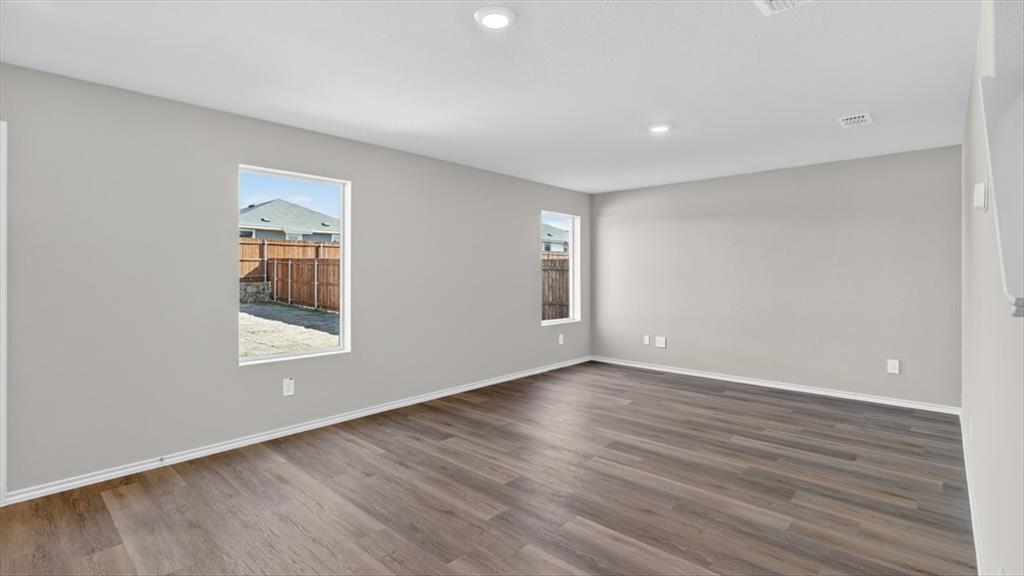 107 Mach Way Property Photo 7