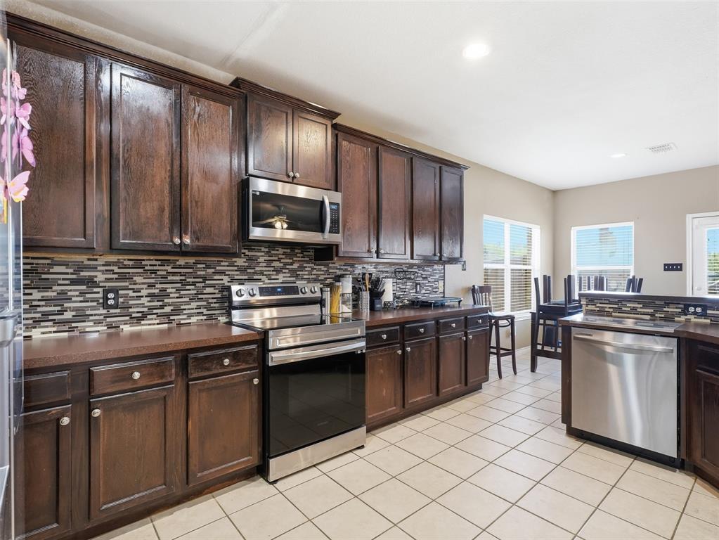 2159 Fair Weather Drive Property Photo 3