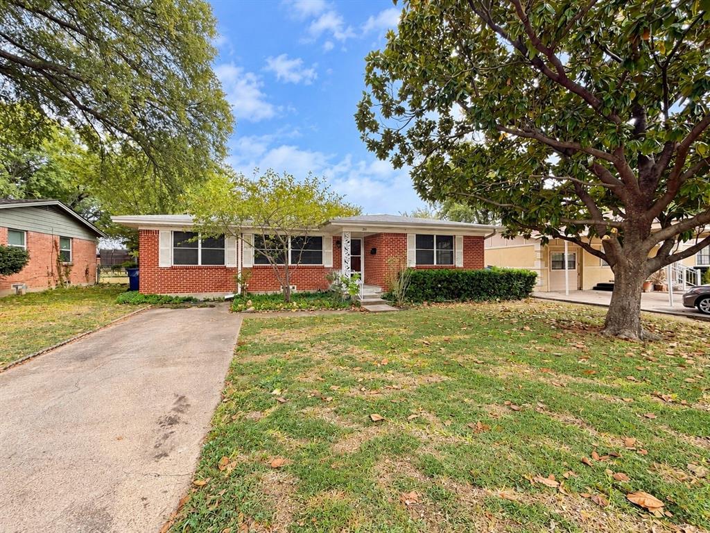 231 Brazos Street Property Photo 1