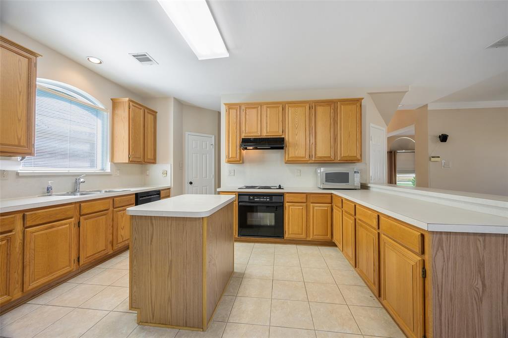 8024 Alderwood Place Property Photo 11