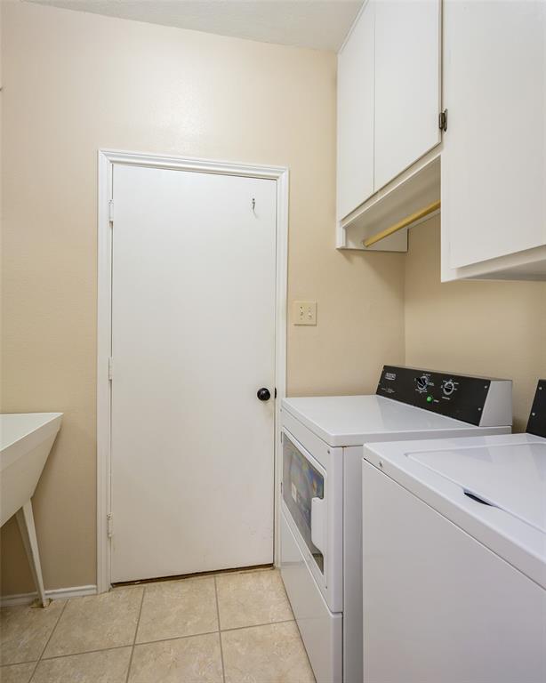 8024 Alderwood Place Property Photo 18