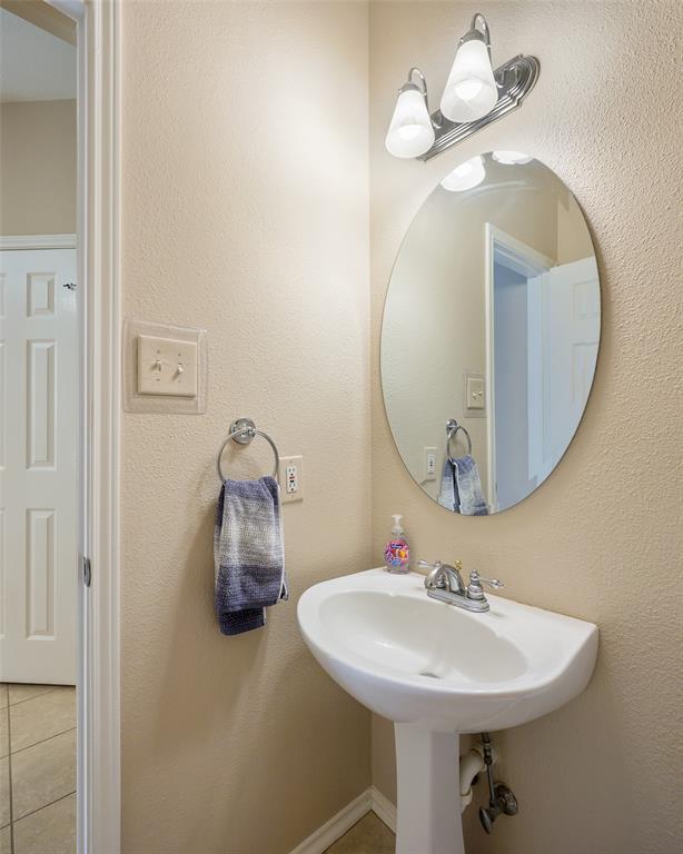 8024 Alderwood Place Property Photo 19