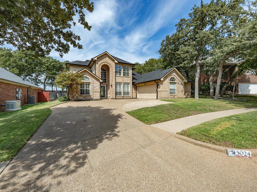 5024 Pointclear Court Property Photo 2