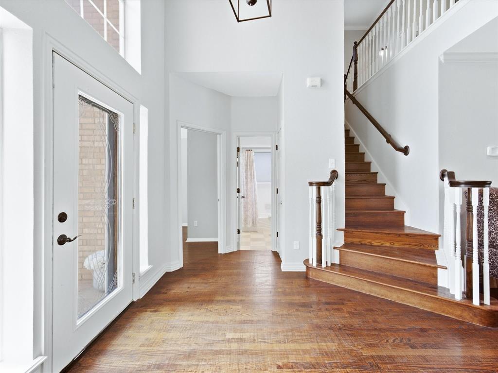 5024 Pointclear Court Property Photo 3