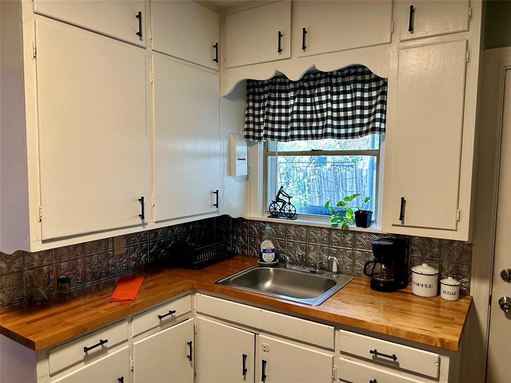 3428 N 27th Street Property Photo 4