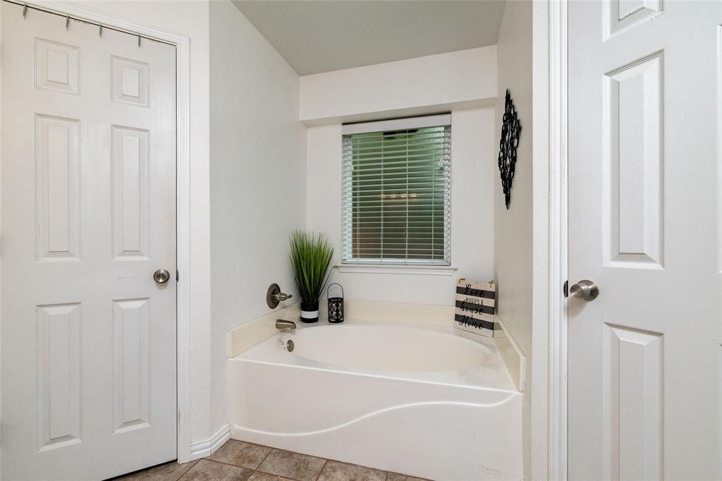 1808 Estates Drive Property Photo 20