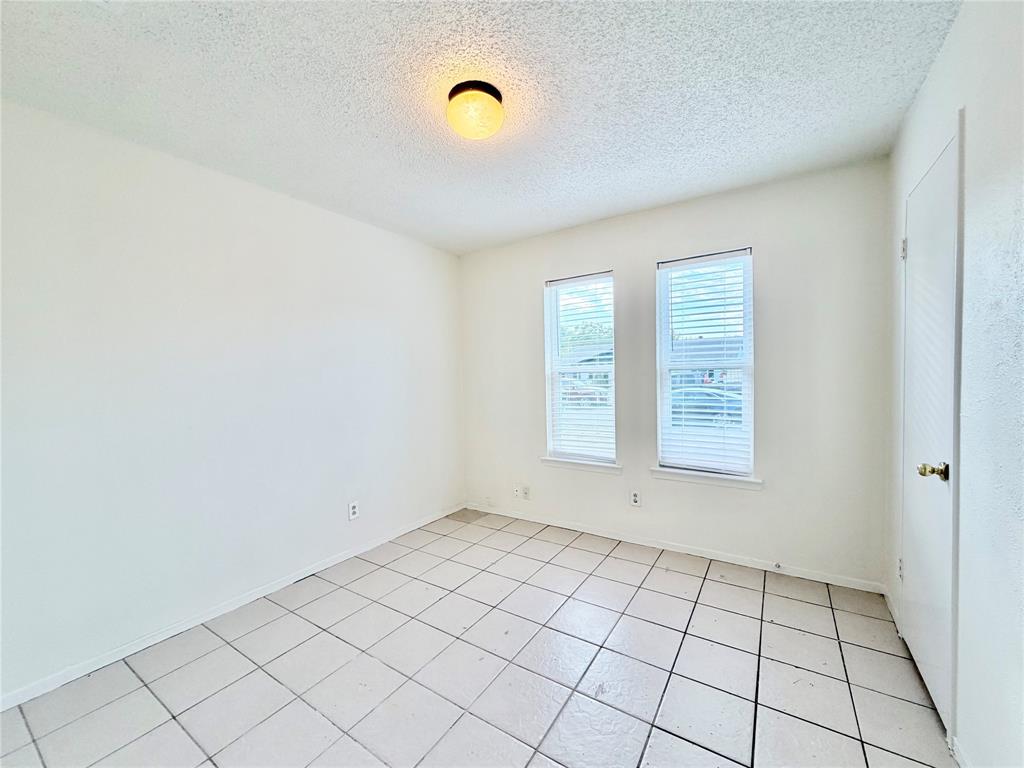 610 Colonial Drive Property Photo 11