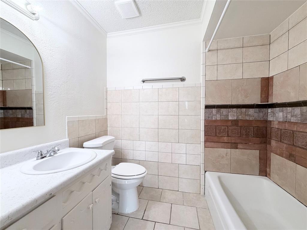 610 Colonial Drive Property Photo 17