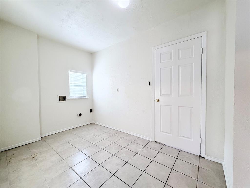 610 Colonial Drive Property Photo 25