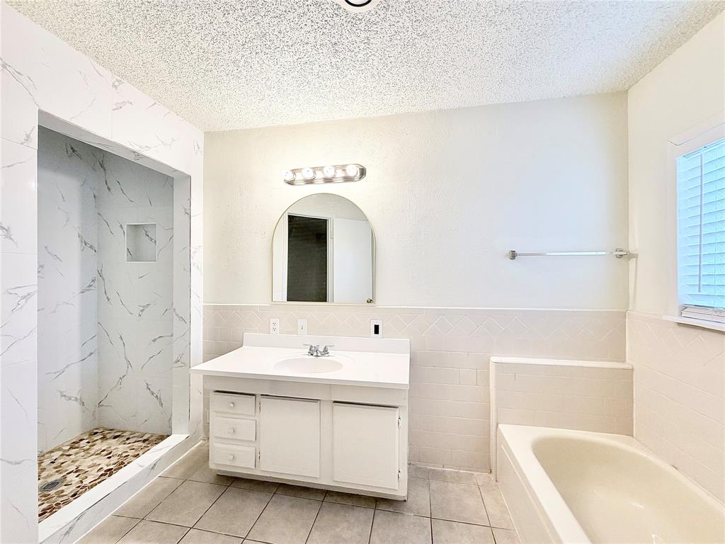 610 Colonial Drive Property Photo 29