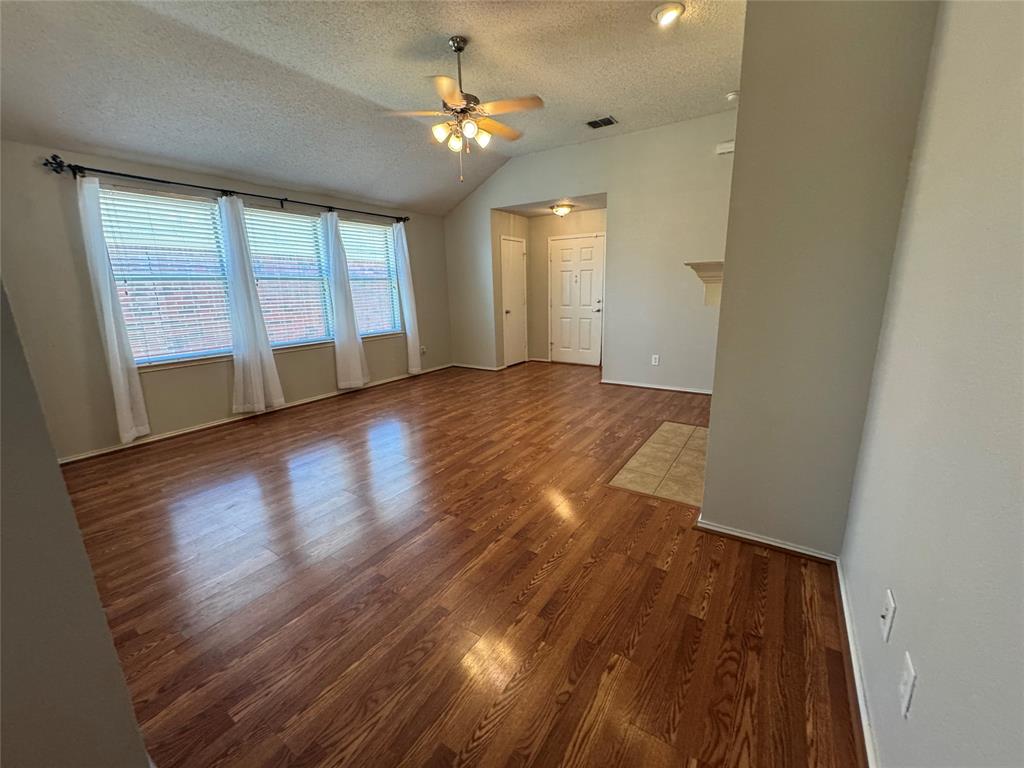 112 Starlight Drive Property Photo 4