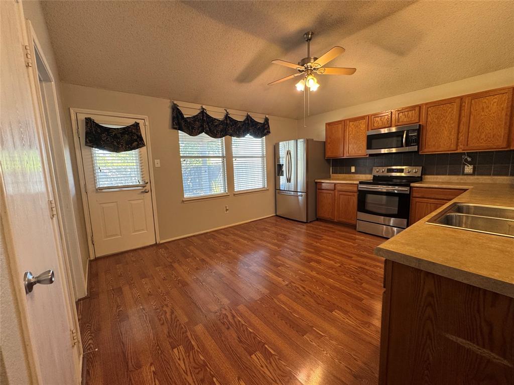 112 Starlight Drive Property Photo 7