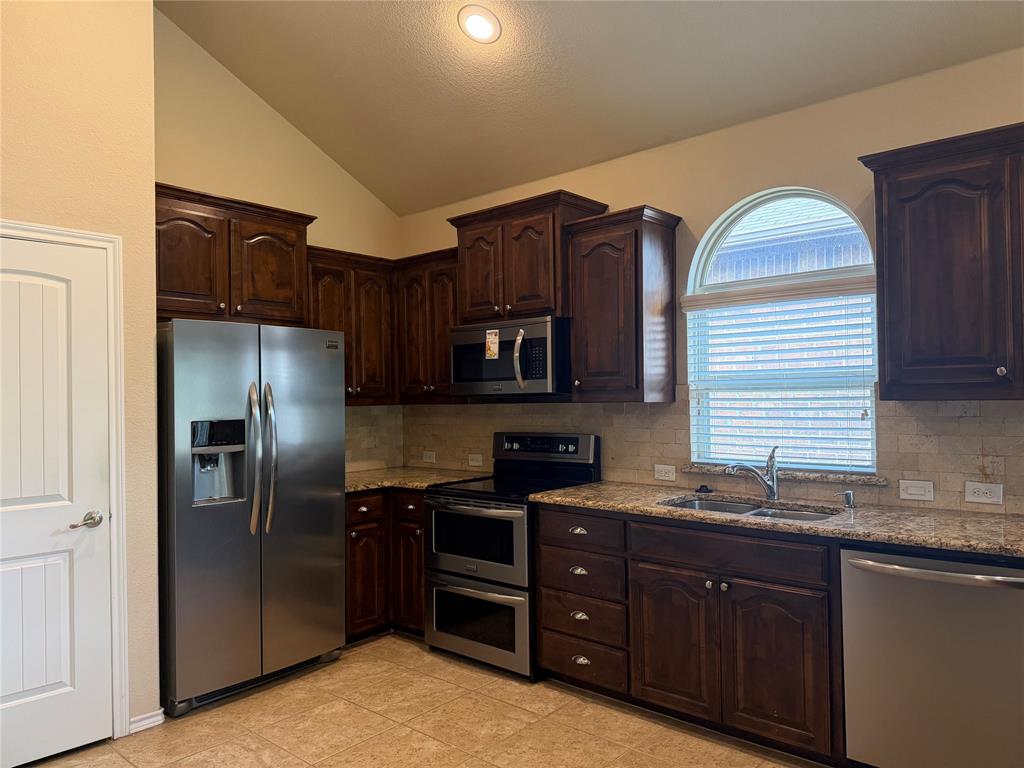 1220 Scott Drive Property Photo 8