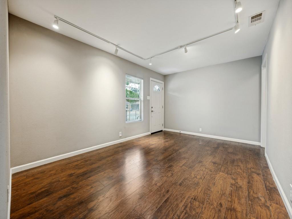 1718 Pat Drive Property Photo 5