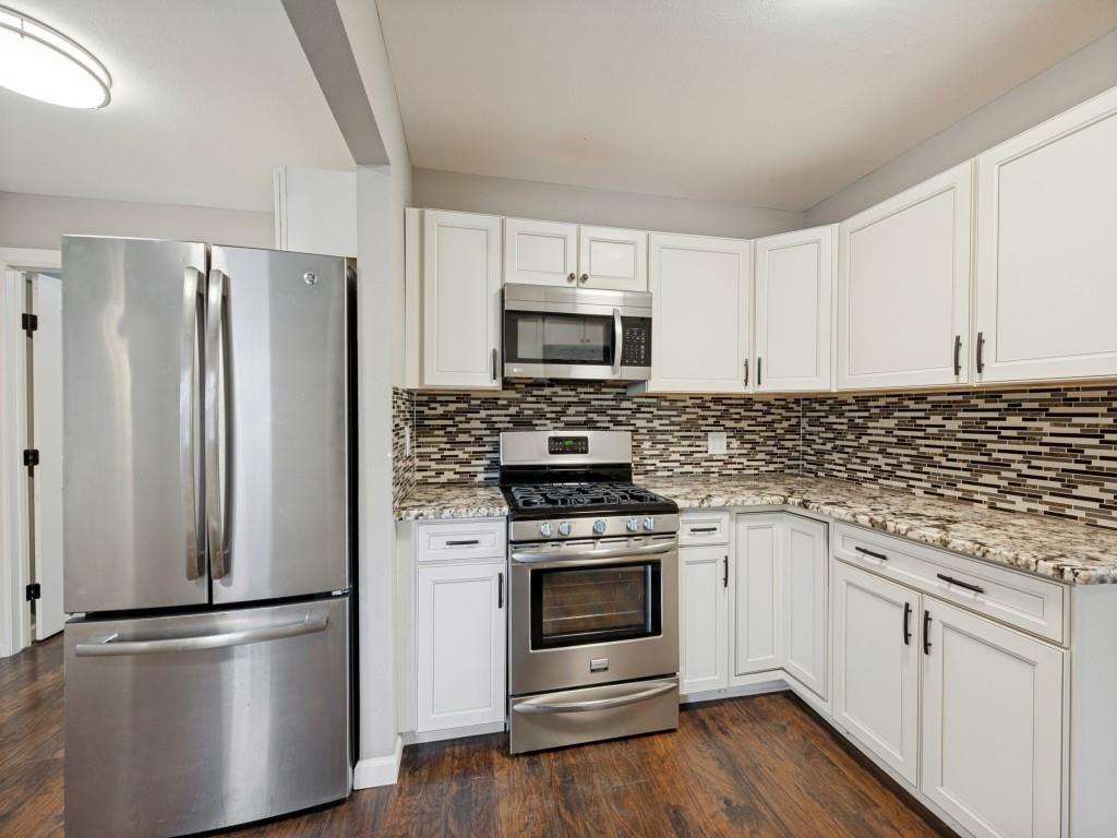 1718 Pat Drive Property Photo 7