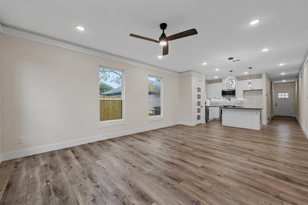 835 Winson Street Property Photo 3
