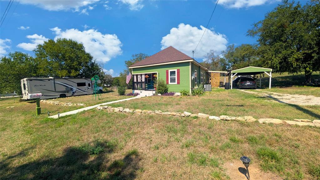 547 E Hill Street Property Photo 2