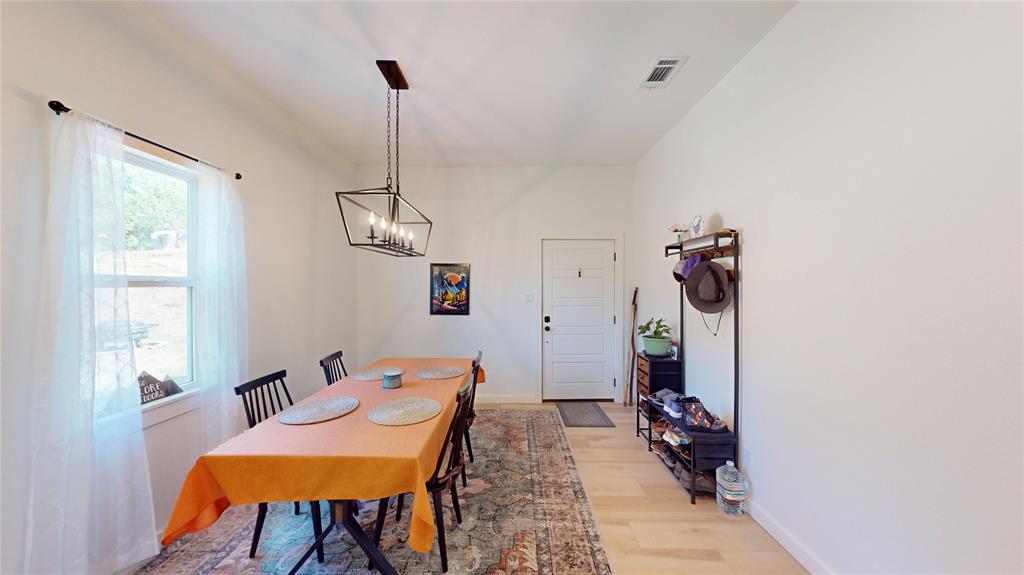 547 E Hill Street Property Photo 8