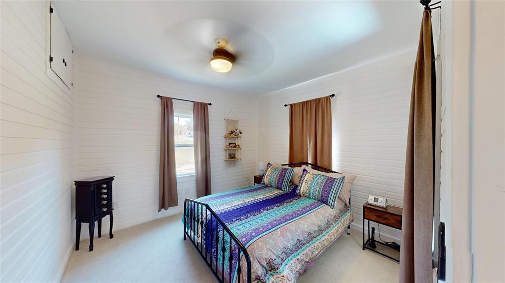 547 E Hill Street Property Photo 12
