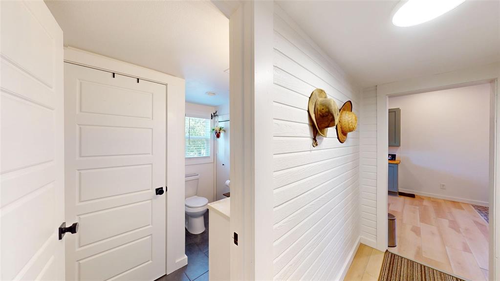 547 E Hill Street Property Photo 17