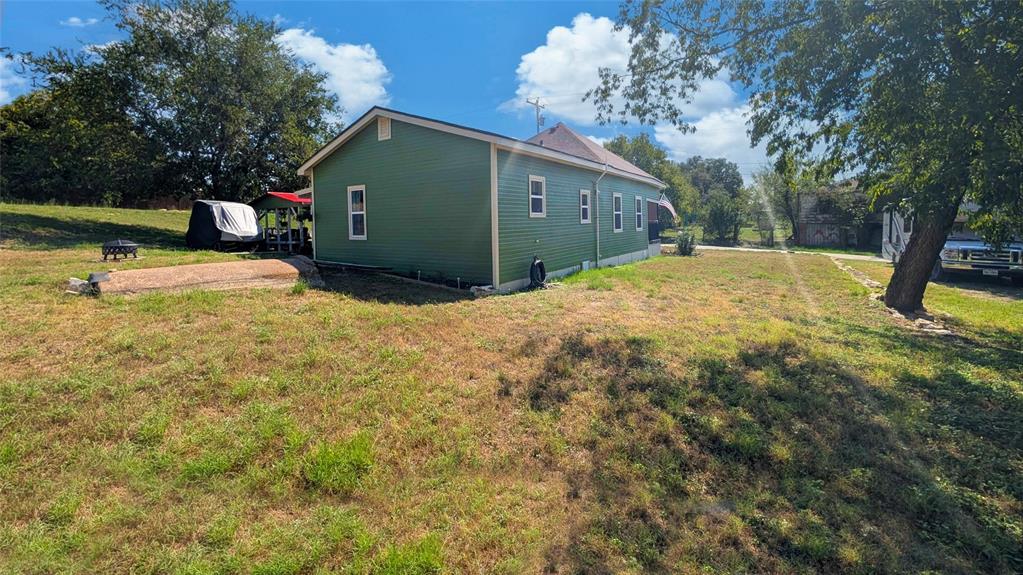 547 E Hill Street Property Photo 22
