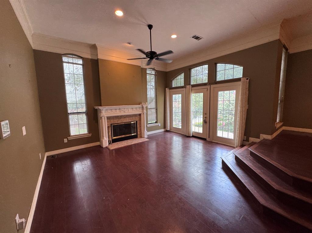 2717 Laurel Valley Lane Property Photo 8