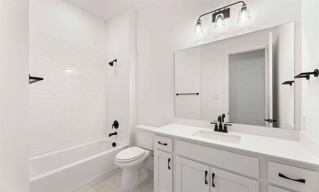 2220 Switchgrass Drive Property Photo 11
