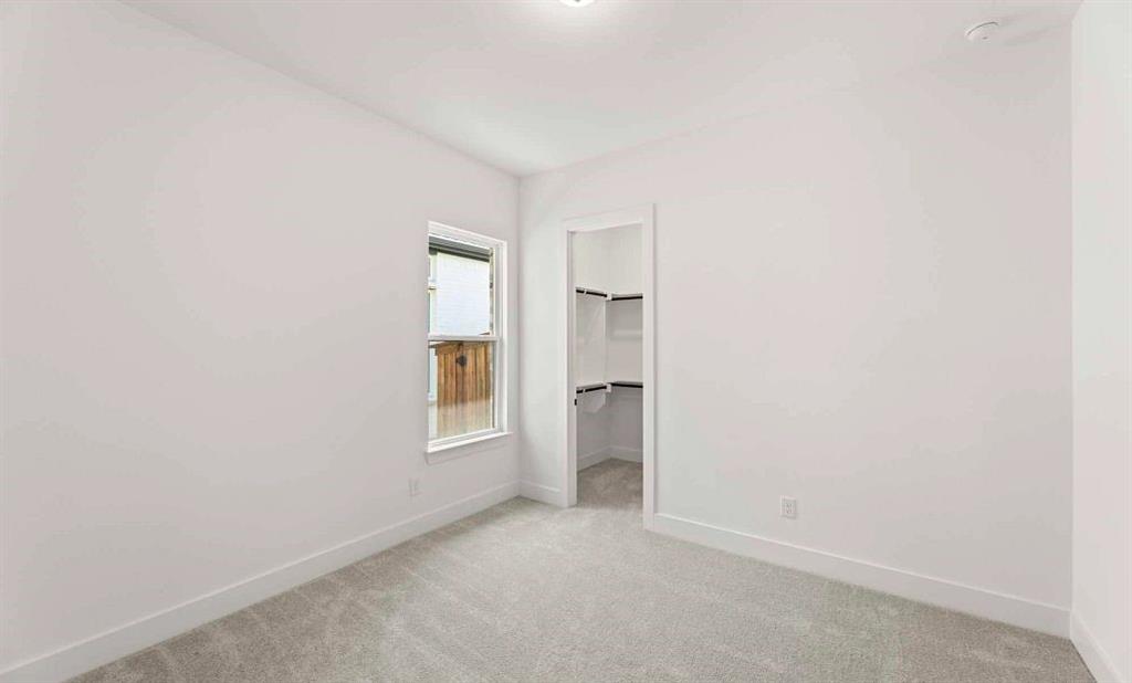 2220 Switchgrass Drive Property Photo 12