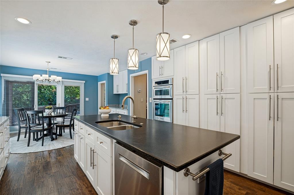 17411 Oakington Court Property Photo 12